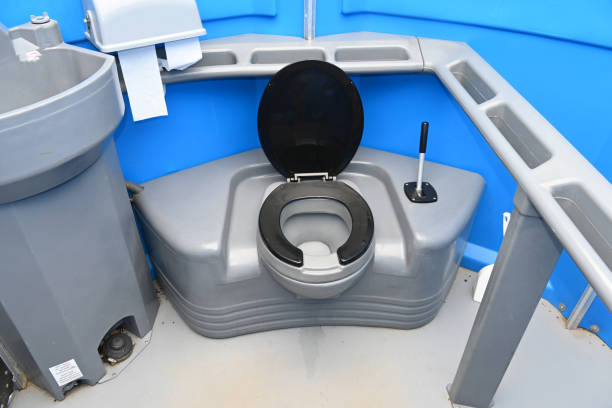 Best Porta potty rental near me  in Seymour, IN